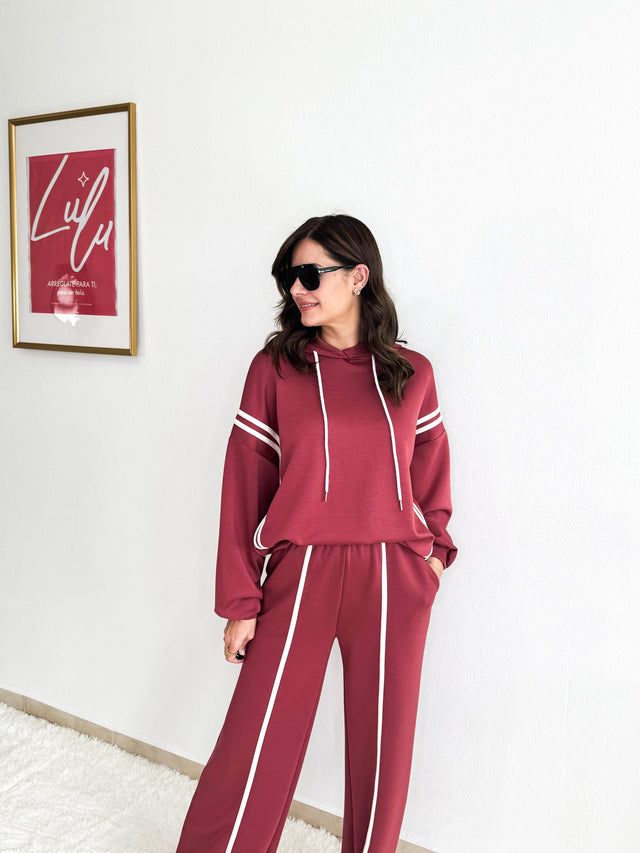 Marsala Travel Set
