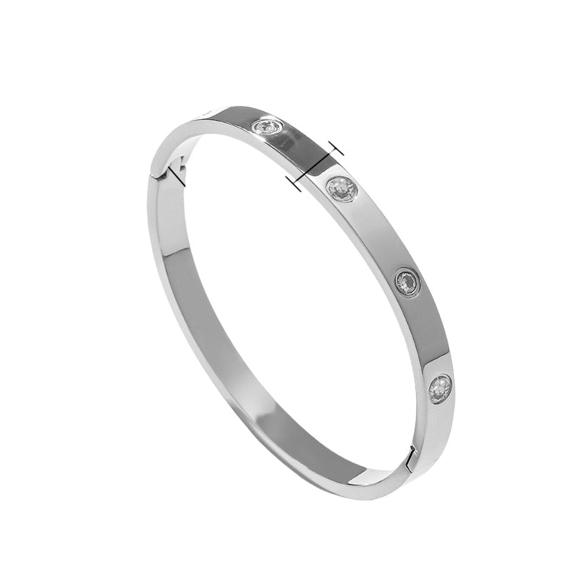 Stella Bangle